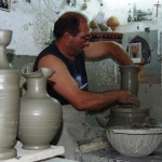 Ceramica lavorazione al tornio