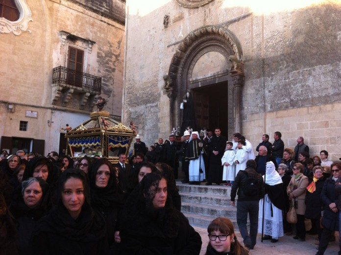 Uscita chiesa madre 3 misteri