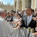 Enzo Castelli e Grazia Notaristefano sposi papa francesco