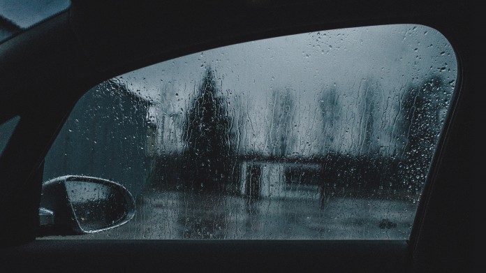 window-933485_1920