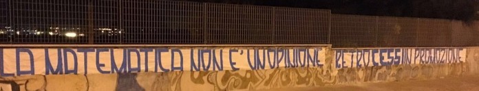 striscione protesta ultras