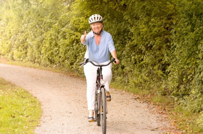 anziani bici