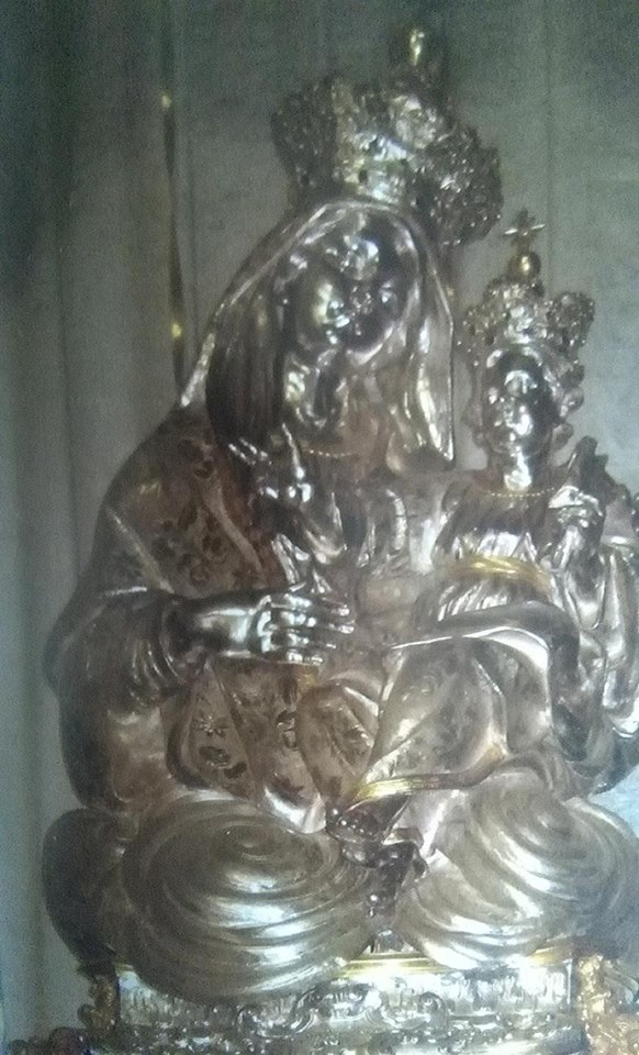 statua argento madonna mutata
