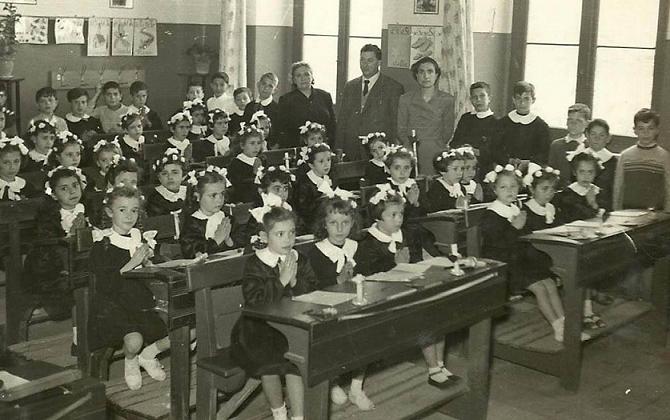 scuola alunni vecchia