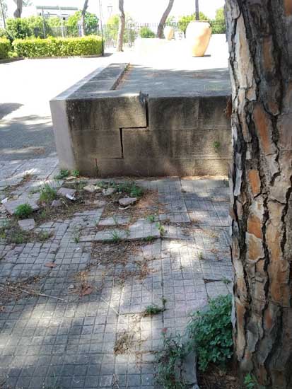 Degrado Monumento Caduti Grottaglie